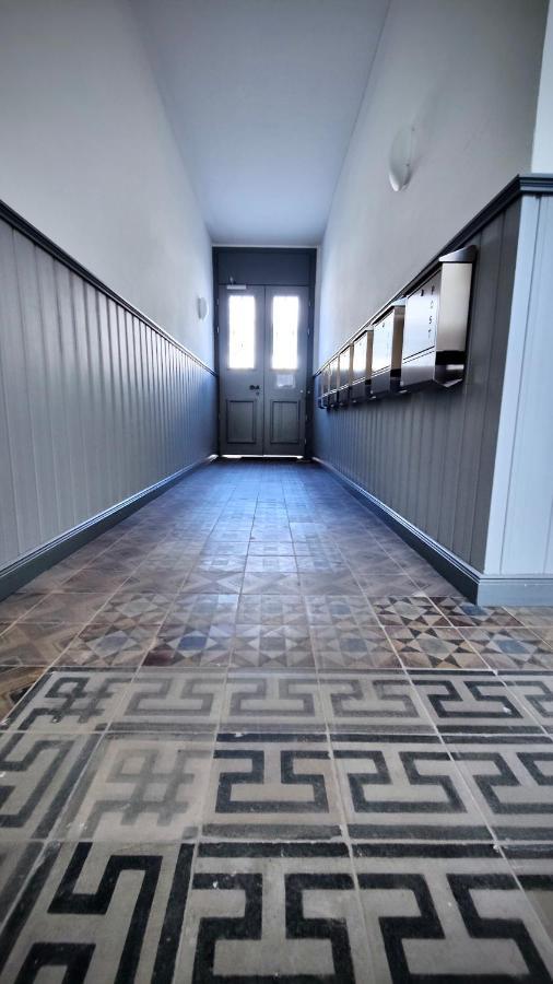One Apartment'S⎢Neu+Zentral⎢Alberstplatz⎢Altbau كوبورغ المظهر الخارجي الصورة
