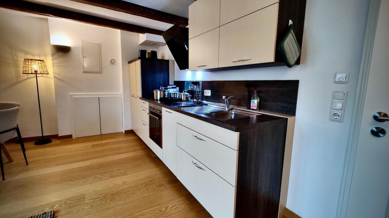 One Apartment'S⎢Neu+Zentral⎢Alberstplatz⎢Altbau كوبورغ المظهر الخارجي الصورة